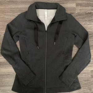 Lululemon full zip jacket, size 4, New without tag